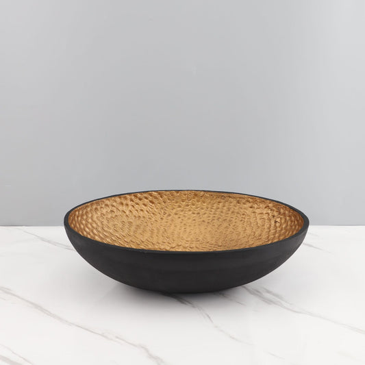Luxurious Home Decor: European-Inspired Black and Gold Fruit Tray